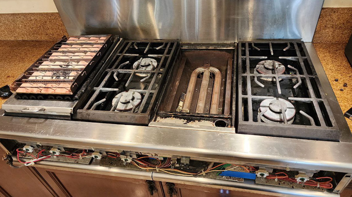 A customer addressed a problem: the grill on the cooktop did not work.